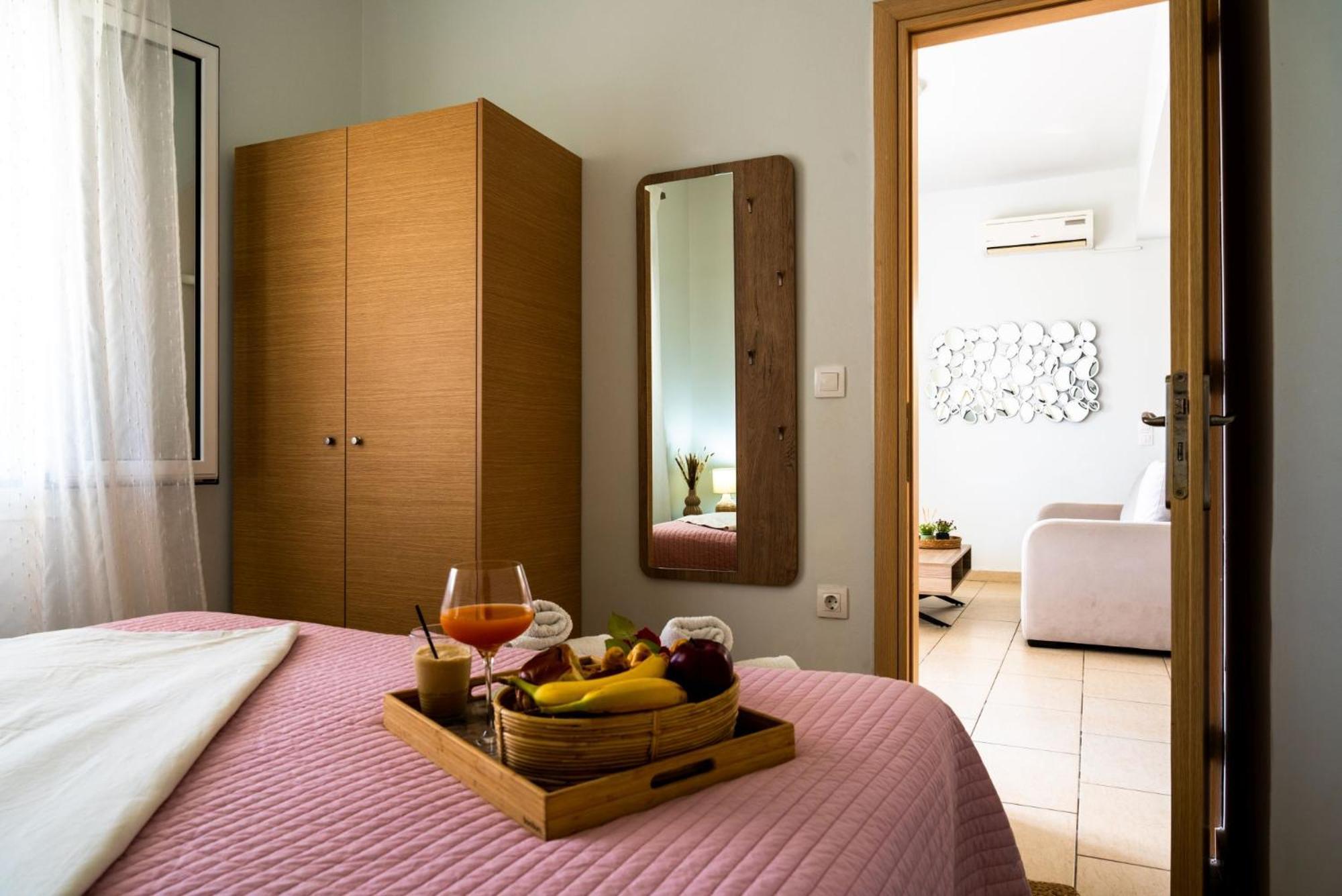 Tesys Studios And Apartments Лаганас Номер фото